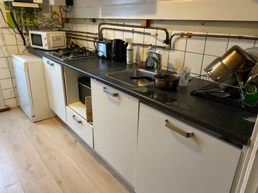 Privatzimmer in der Ambonstraat, bild 6 von 7
