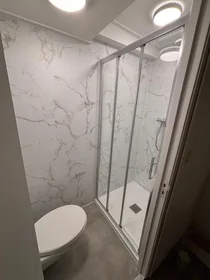 Private room at Nieuwe Ebbingestraat, image 7 of 8
