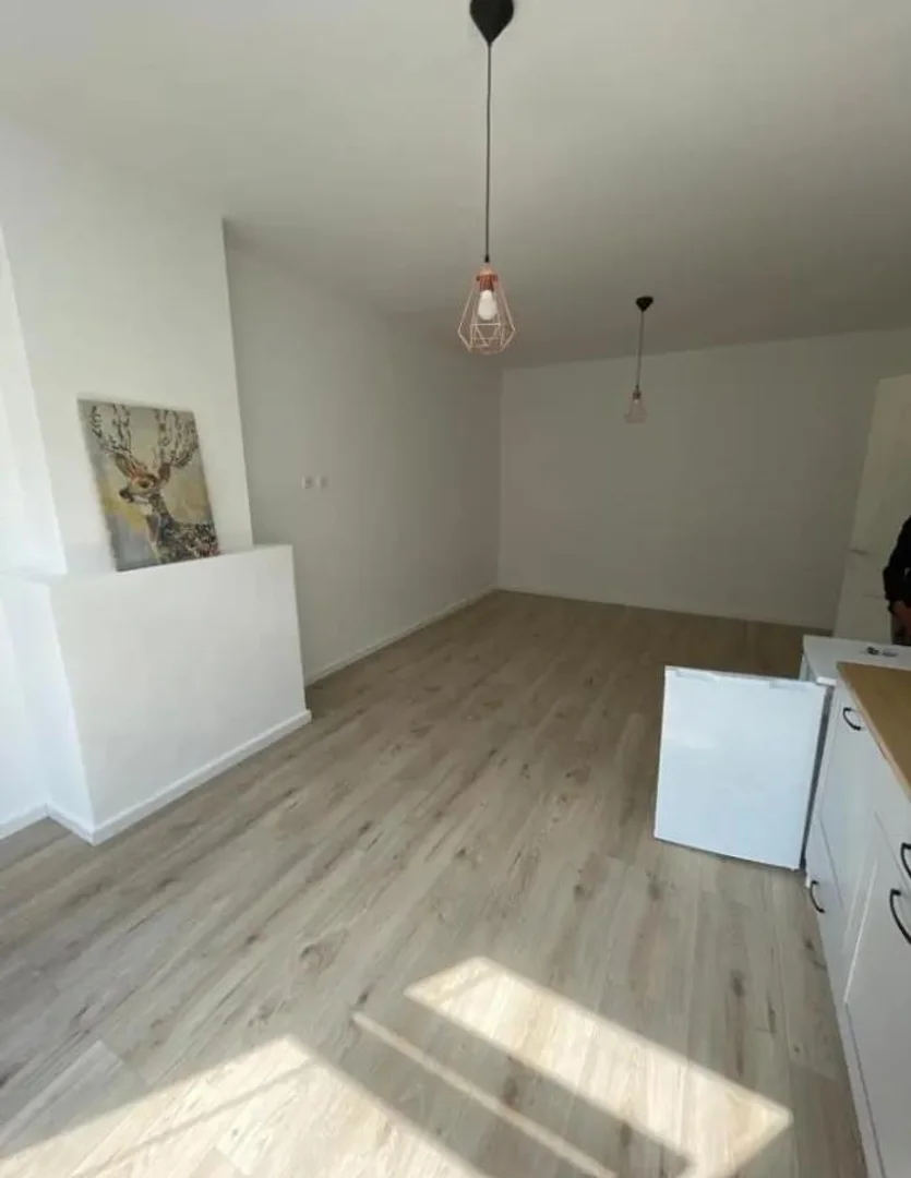 Compact studio apartment ideal for students in 