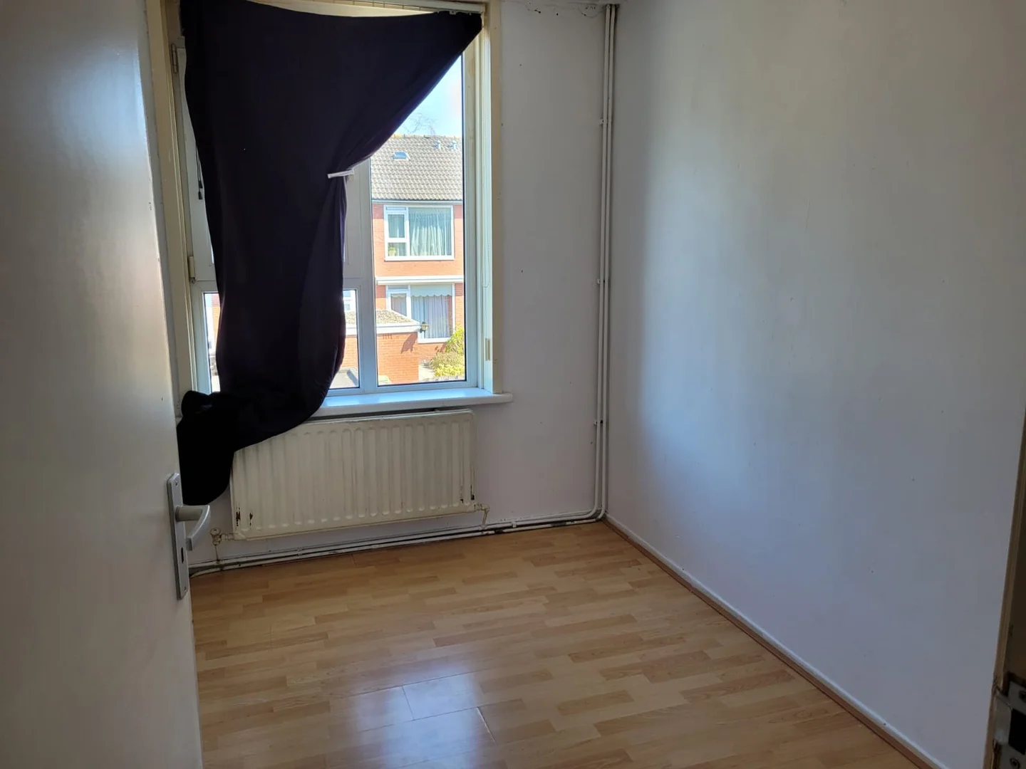 Bright and airy student room with easy university access in 