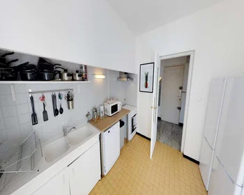 Quarto privado em rue des Hospices, imagem 9 de 13
