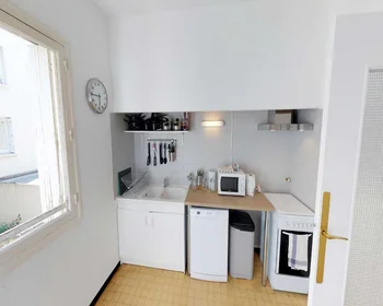Quarto privado em rue des Hospices, imagem 8 de 13
