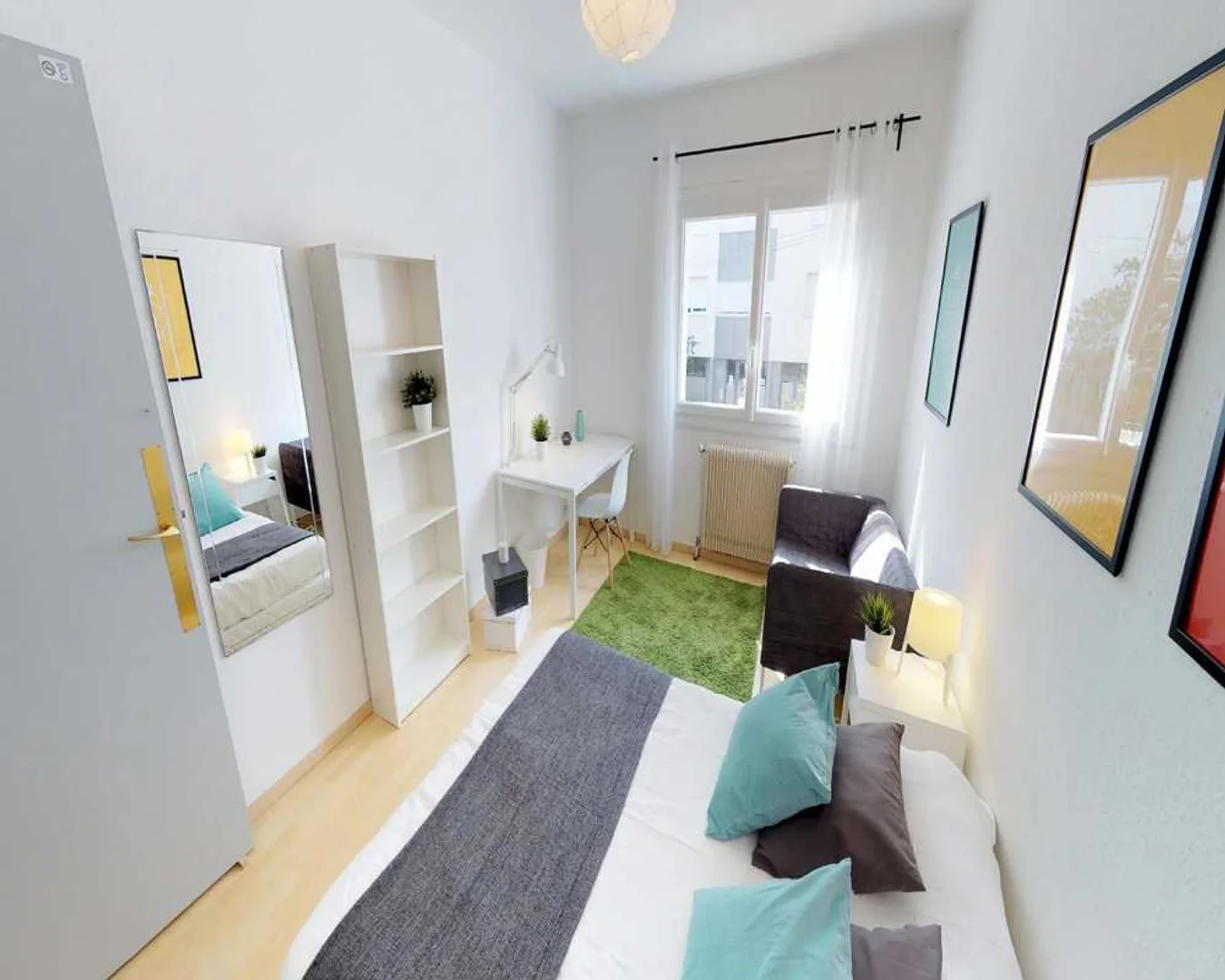 Quarto de estudante económico com localização conveniente em 