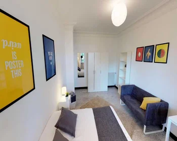 Quarto privado em rue des Hospices, imagem 2 de 13