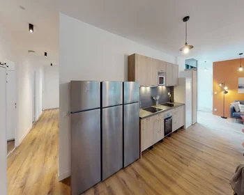 Private room at Avenue Sainte-Anne, image 8 of 21