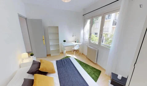 Chambre privée à Rue des Hospices, image 2 de 13