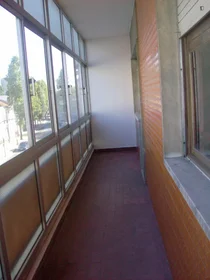 Entire apartment at Alameda das Linhas de Torres, image 11 of 20