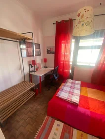 Entire apartment at Alameda das Linhas de Torres, image 16 of 20