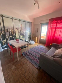 Entire apartment at Alameda das Linhas de Torres, image 3 of 20