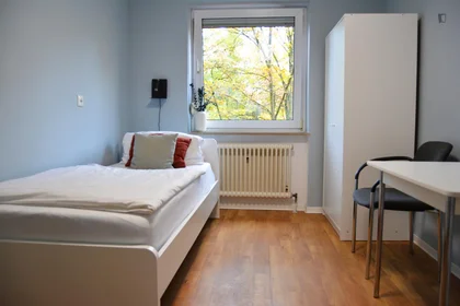 Private room at Neuselsbrunn, image 2 of 20