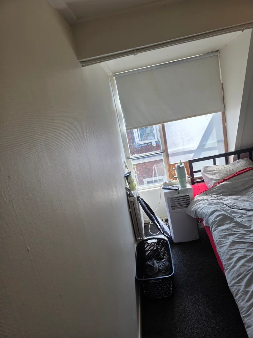 Chambre d'étudiant fonctionnelle parfaite pour étudier dans 