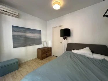 Private room at Hartmansstraat, image 1 of 2