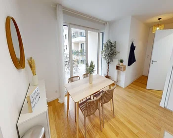 Private room at rue Toni Morrison, image 10 of 18
