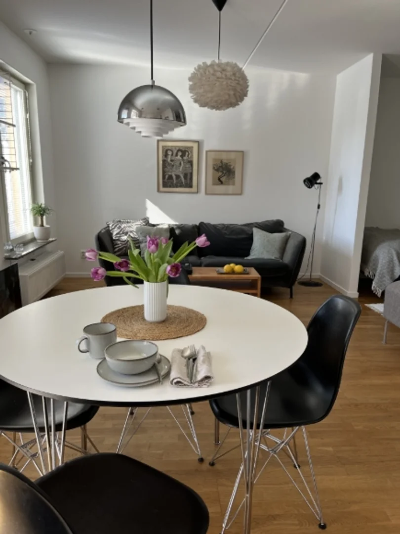 Student-friendly room in  with modern amenities