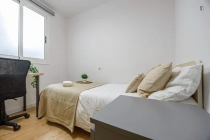 Habitación privada en Carrer de Jaca, imagen 1 de 10