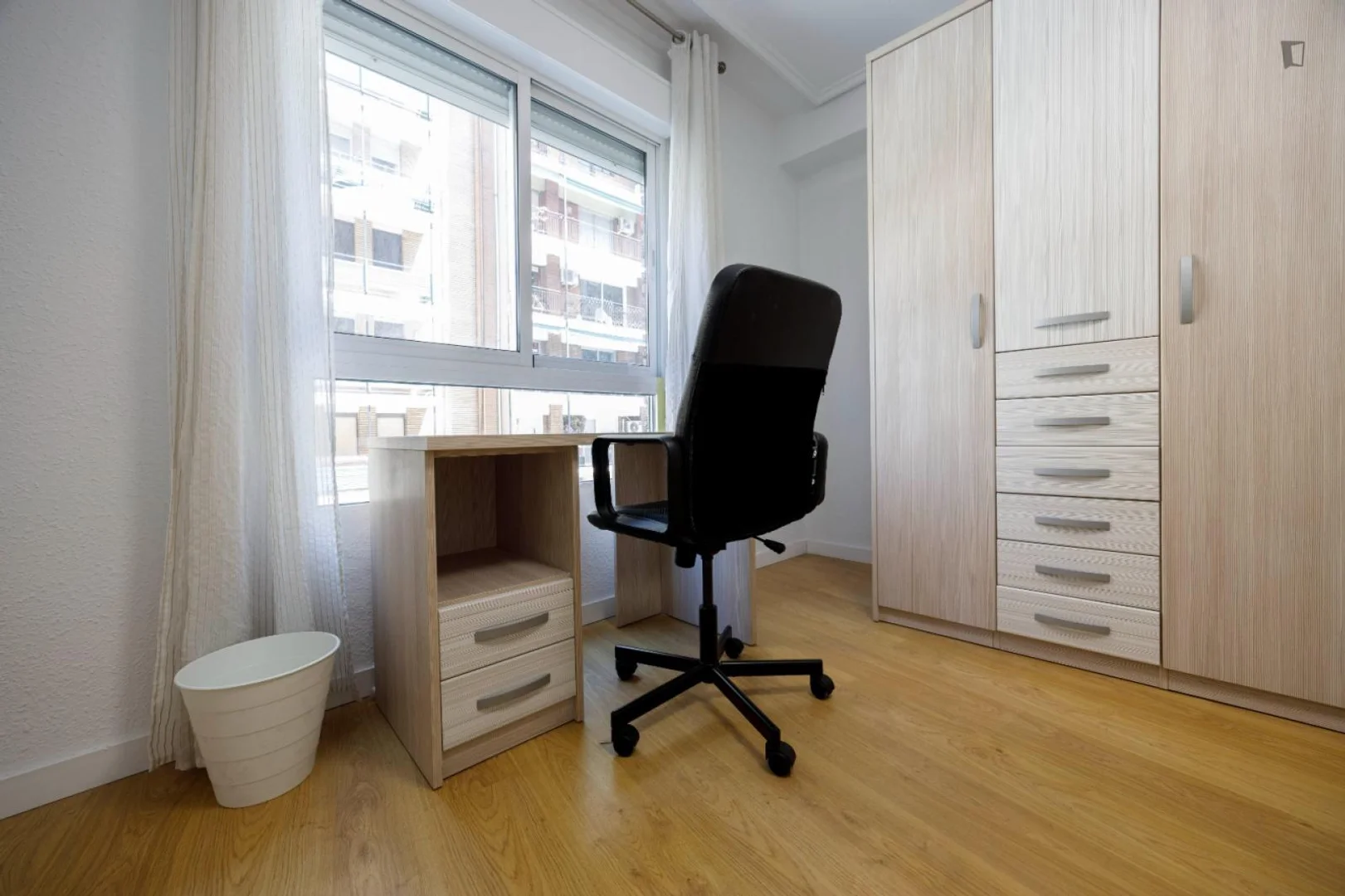 Habitación en apartamento estudiantil en alquiler en , completamente amueblado