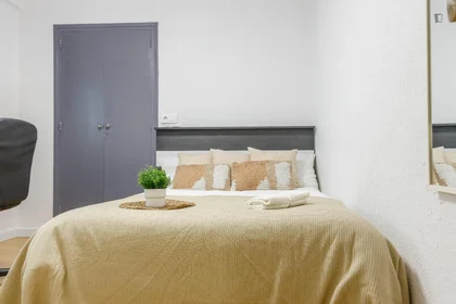 Habitación privada en Carrer de Jaca, imagen 2 de 18