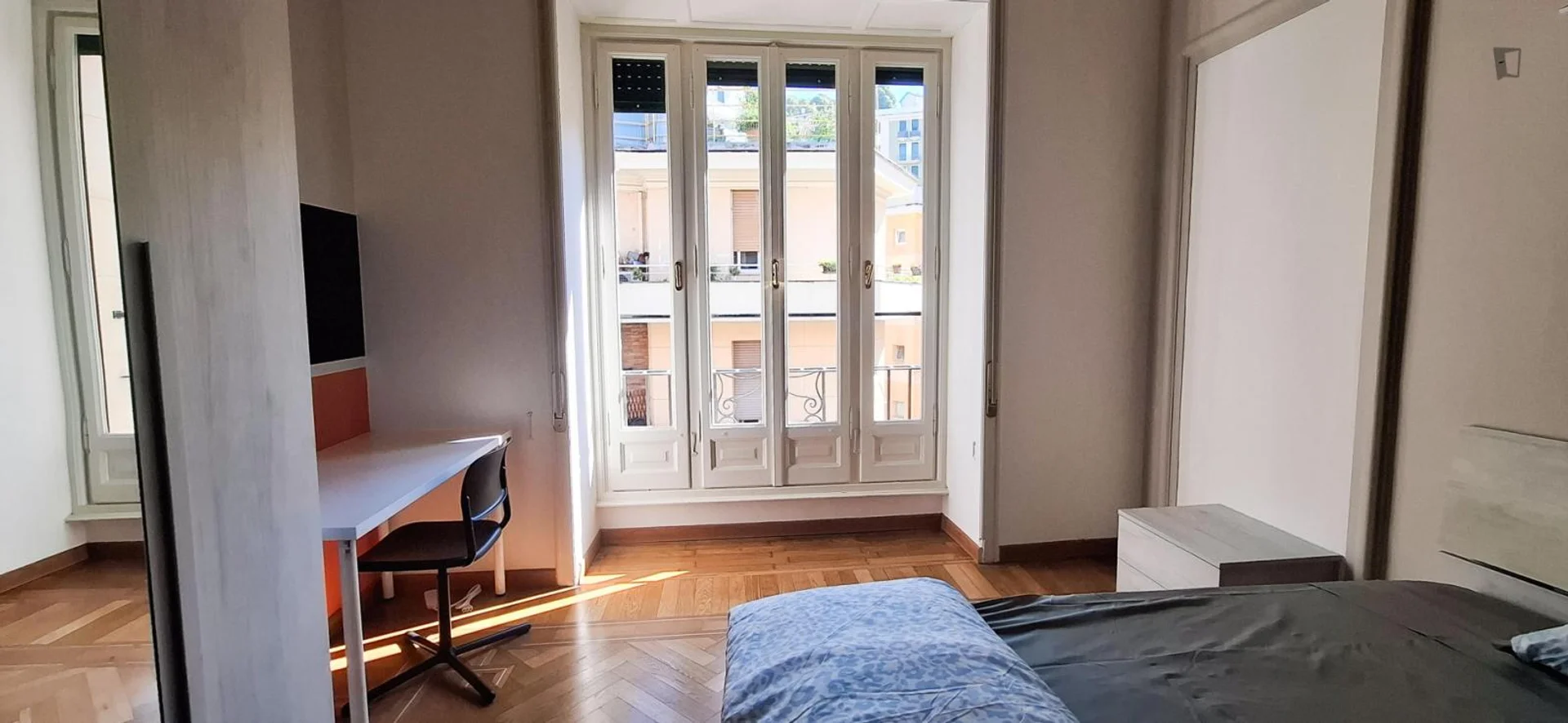 Budget-friendly student room close to campus in 