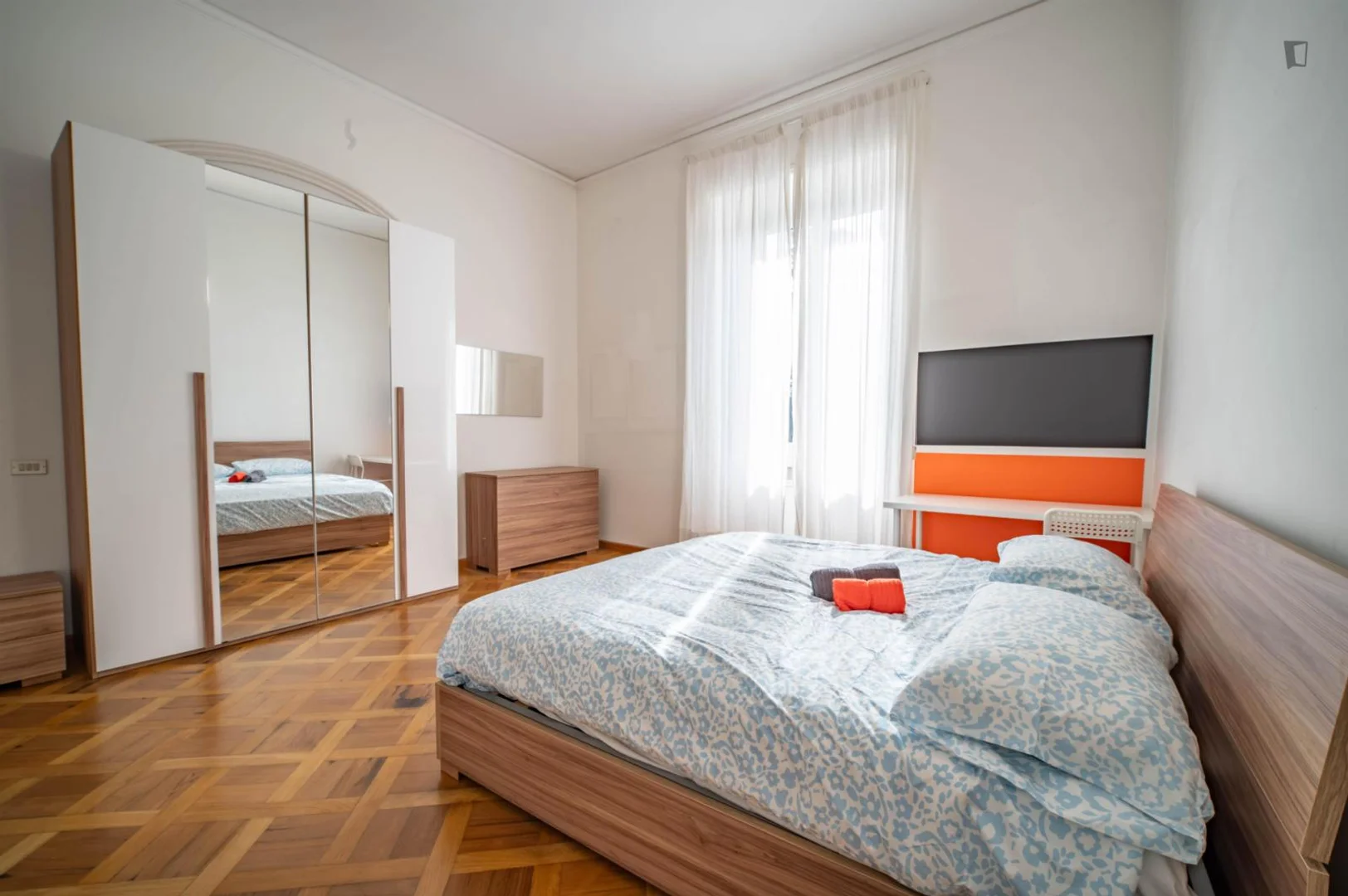 Budget-friendly student room close to campus in 