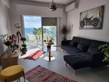 Appartamento intero in 28 October Avenue, immagine 6 di 15