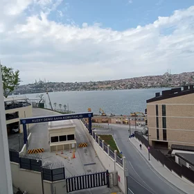 Entire apartment at Kasımpatı Sokak, image 1 of 10