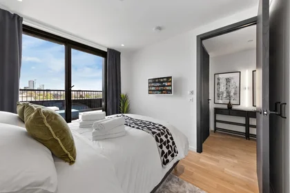 Entire apartment at Red House, Lawrence Road 67, image 22 of 46
