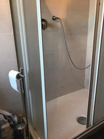 Chambre privée à Via Trasaghis, image 10 de 16