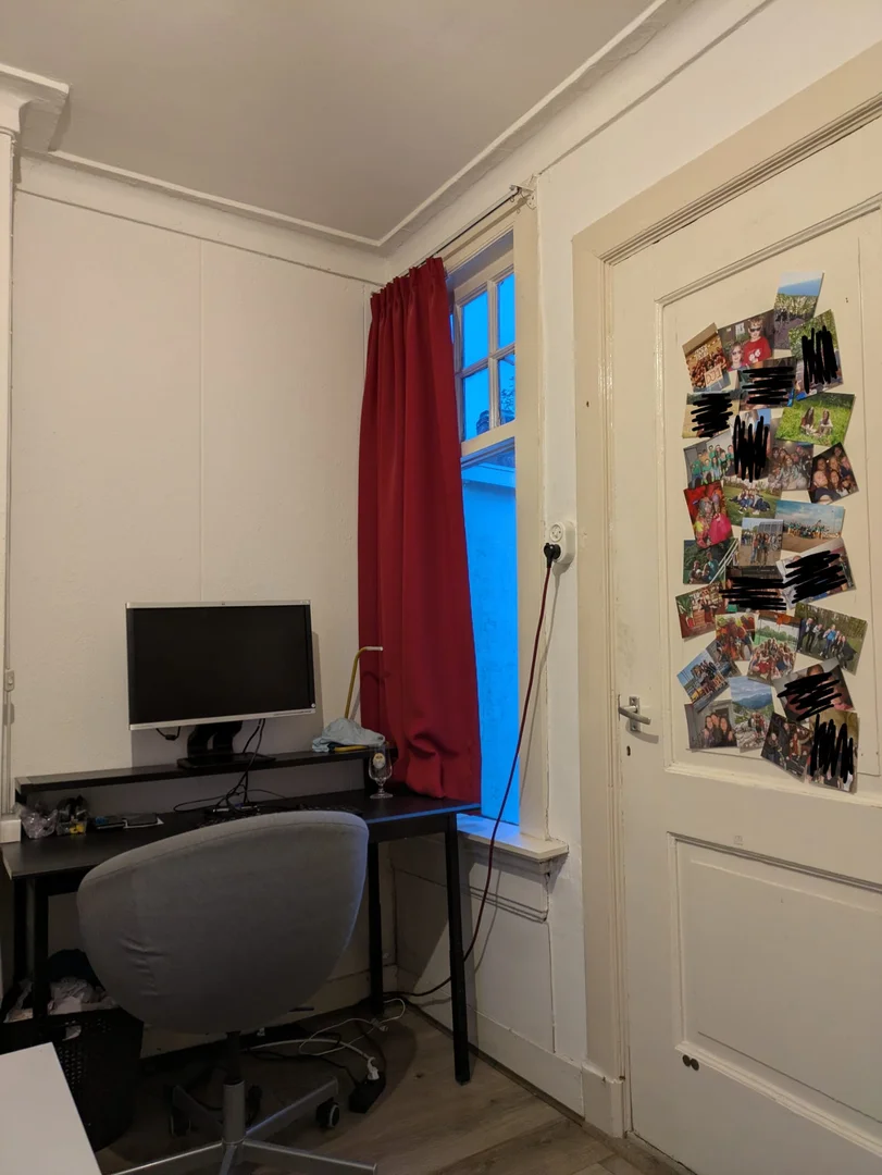 Studentenfreundliches Zimmer in  mit modernen Annehmlichkeiten