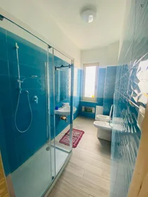 Habitación privada en Via Doberdò, imagen 7 de 10