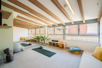 Habitación privada en residencia en Calle de San Lorenzo, imagen 21 de 28