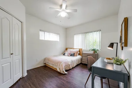 Apartamento inteiro em 875 E Pine Knoll Dr, Flagstaff, AZ 86001, United States, imagem 1 de 10