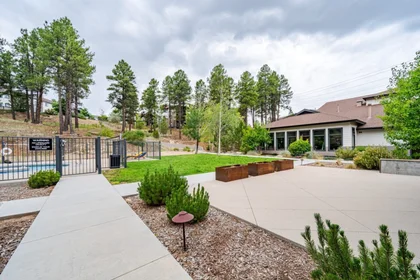 Gesamte Unterkunft im Wohnheim in der 875 E Pine Knoll Dr, Flagstaff, AZ 86001, United States, bild 23 von 30