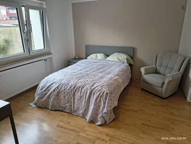 Stüdyo daire konumu Niehler Kirchweg, 7 7 görüntüsü