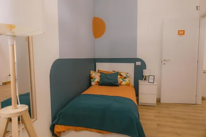 Private room at Via G. Domenico Romagnosi, image 4 of 15