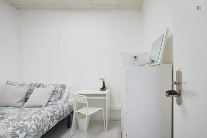 Chambre privée à Avenida Elias Garcia, image 2 de 44