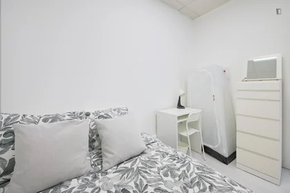 Chambre privée à Avenida Elias Garcia, image 8 de 44
