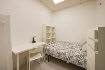 Chambre privée à Avenida Elias Garcia, image 3 de 42