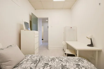 Chambre privée à Avenida Elias Garcia, image 6 de 42