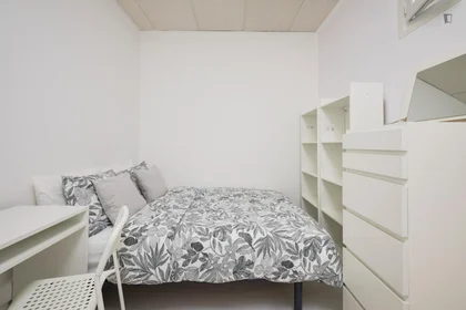 Chambre privée à Avenida Elias Garcia, image 3 de 44