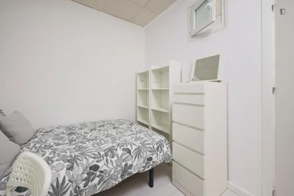 Chambre privée à Avenida Elias Garcia, image 4 de 44