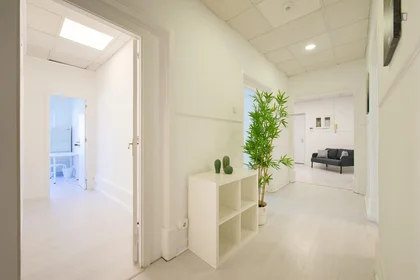 Chambre privée à Avenida Elias Garcia, image 34 de 44