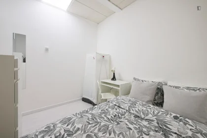 Chambre privée à Avenida Elias Garcia, image 7 de 44