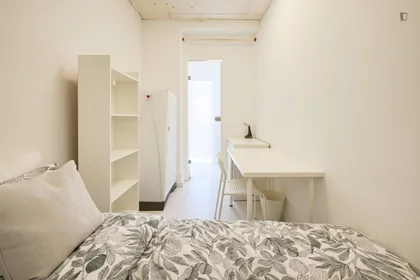 Chambre privée à Avenida Elias Garcia, image 6 de 44