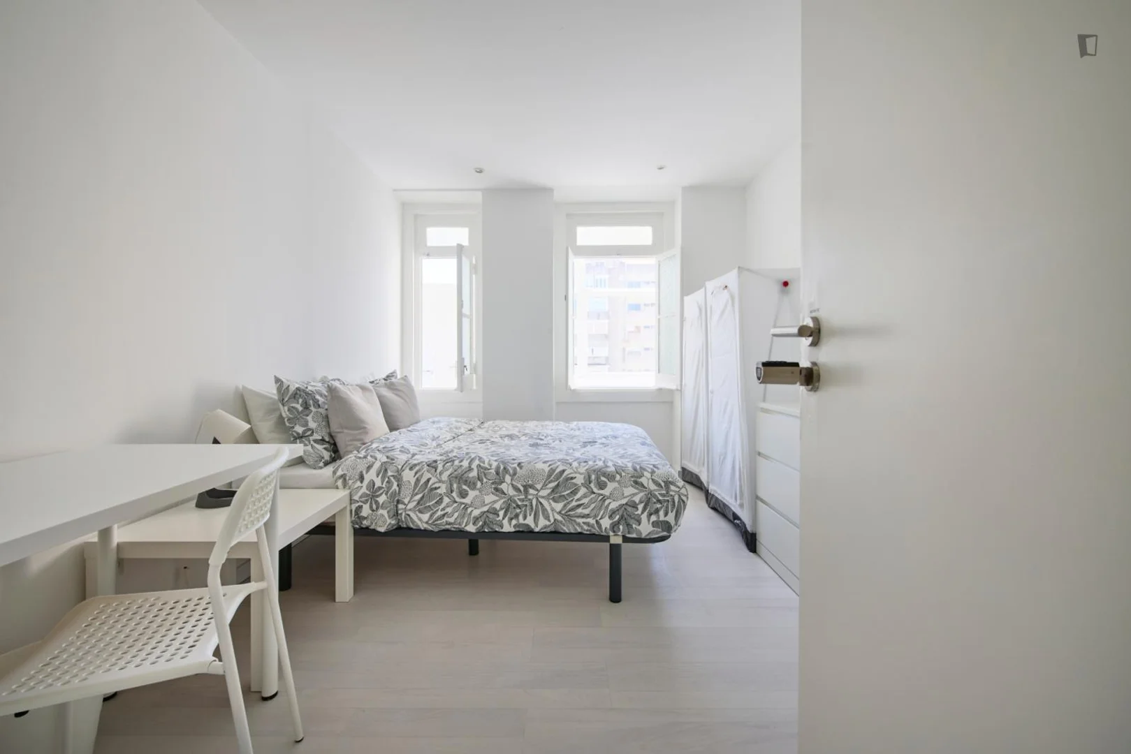 Chambre d'étudiant confortable et spacieuse dans
