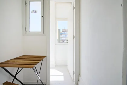 Chambre privée à Avenida Elias Garcia, image 10 de 45
