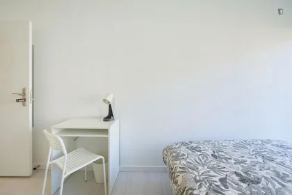 Privatzimmer in der Avenida Elias Garcia, bild 3 von 40