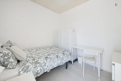 Chambre privée à Avenida Elias Garcia, image 3 de 43
