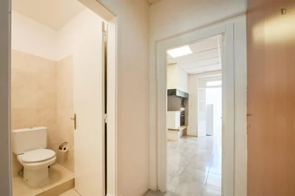 Chambre privée à Avenida Elias Garcia, image 39 de 43