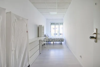 Privatzimmer in der Avenida Elias Garcia, bild 1 von 41