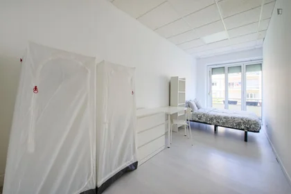 Privatzimmer in der Avenida Elias Garcia, bild 2 von 41